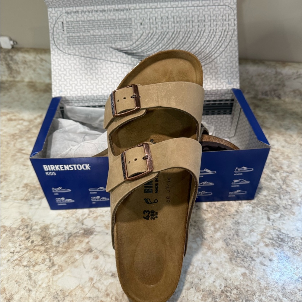 Women’s 12/Men’s 10 Birkenstock Sandals